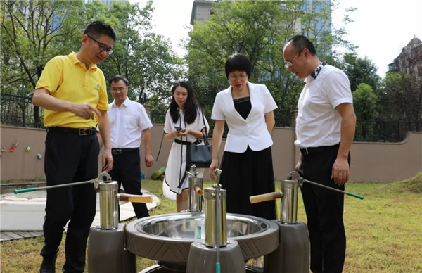 愛教育凝師魂 尊師德敬園丁一一江西文演阿爾法藝術(shù)實